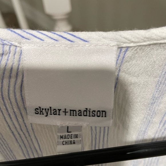 Blue and White Top - Picture 2 of 3